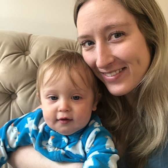 Meet your Posher, Caitlin - Picture 4 of 4